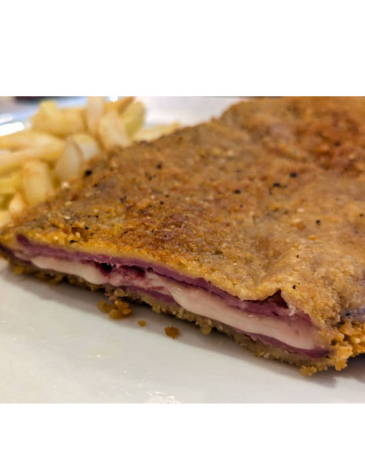 CACHOPO DE TERNERA RELLENO JAMON  Y QUESO