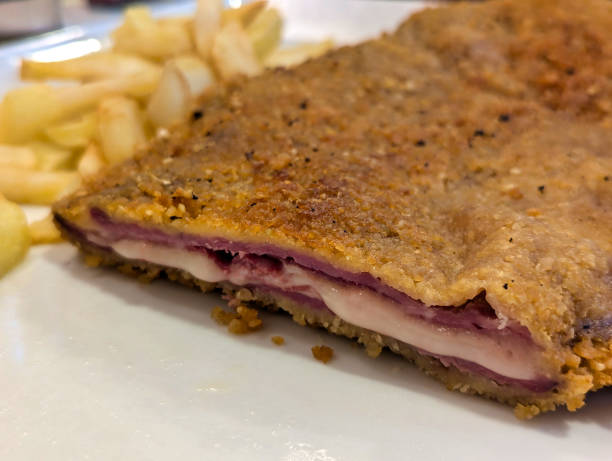CACHOPO DE TERNERA RELLENO JAMON  Y QUESO