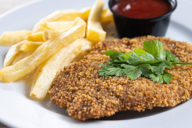 CACHOPO DE TERNERA RELLENO JAMON, RULO DE CABRA Y CEBOLLA CARAMELIZADA